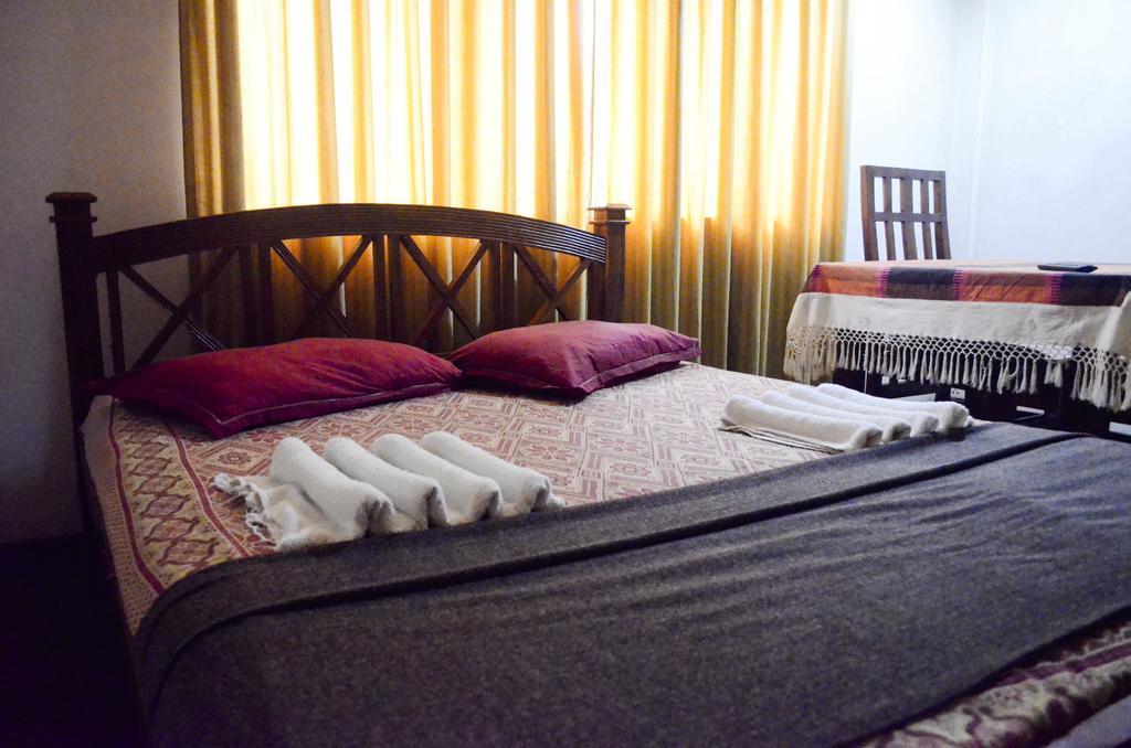 Yoho Mount Waves Hotel Colombo Habitación foto