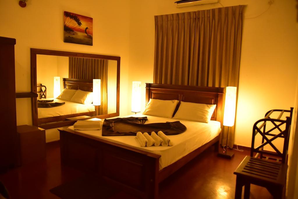 Yoho Mount Waves Hotel Colombo Exterior foto