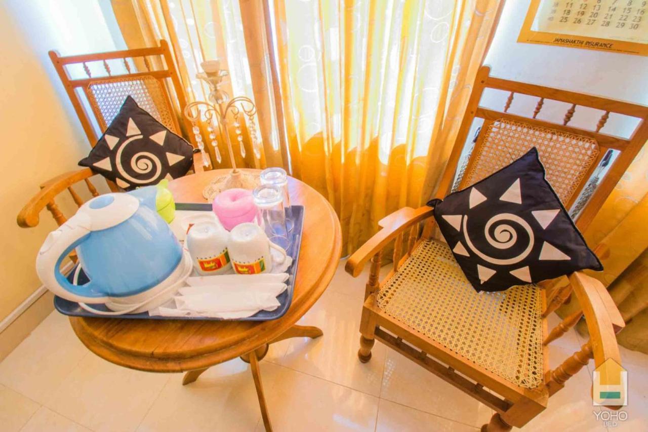 Yoho Mount Waves Hotel Colombo Exterior foto